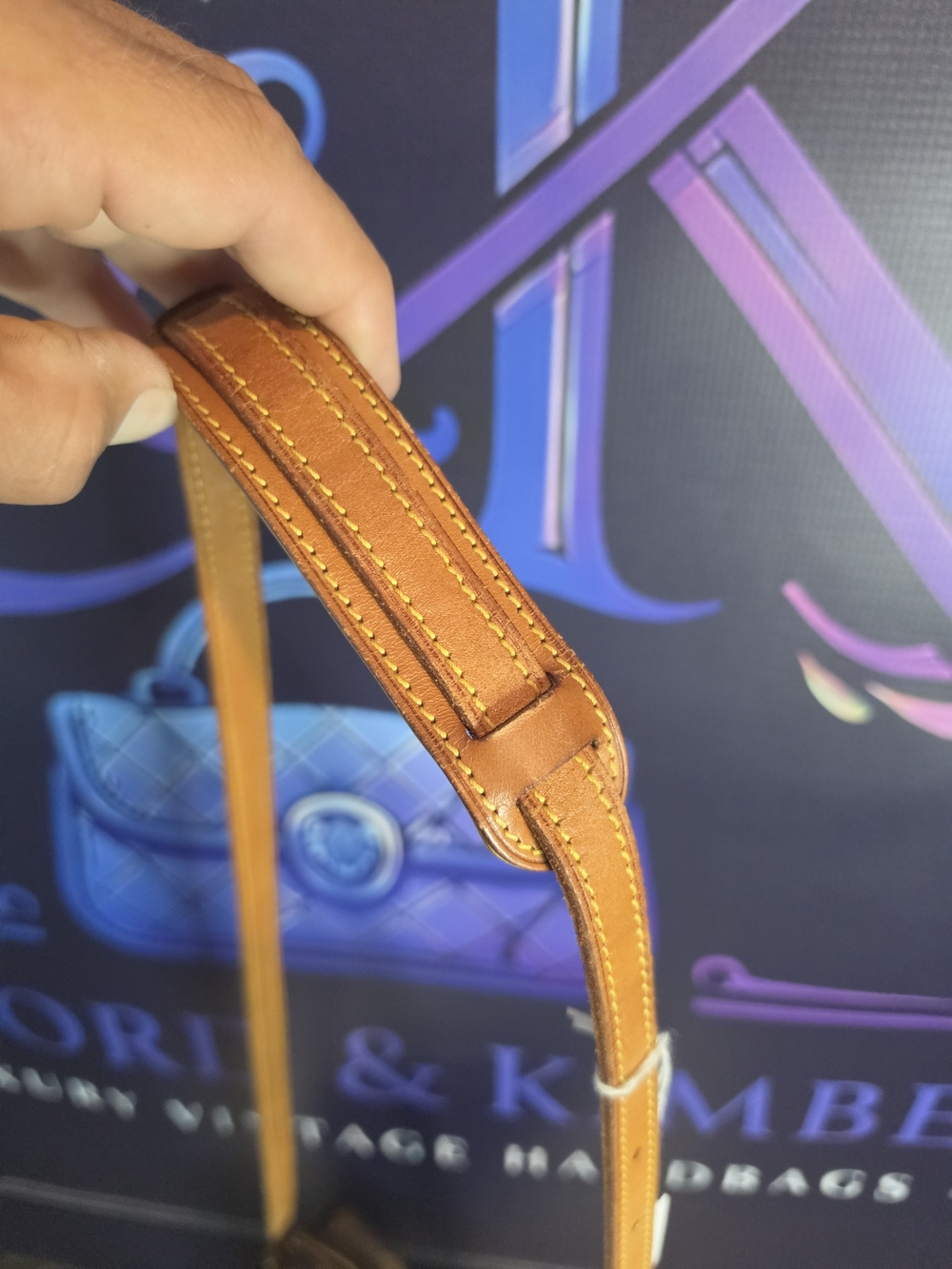 Pre-Loved Louis Vuitton Brown Monogram Canvas Messenger Crossbody - Picture 13 of 16